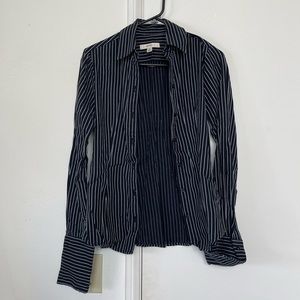 B&W Women’s Button Down